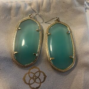 Kendra Scott Danielle Earrings in Chalcedony/Light Gold